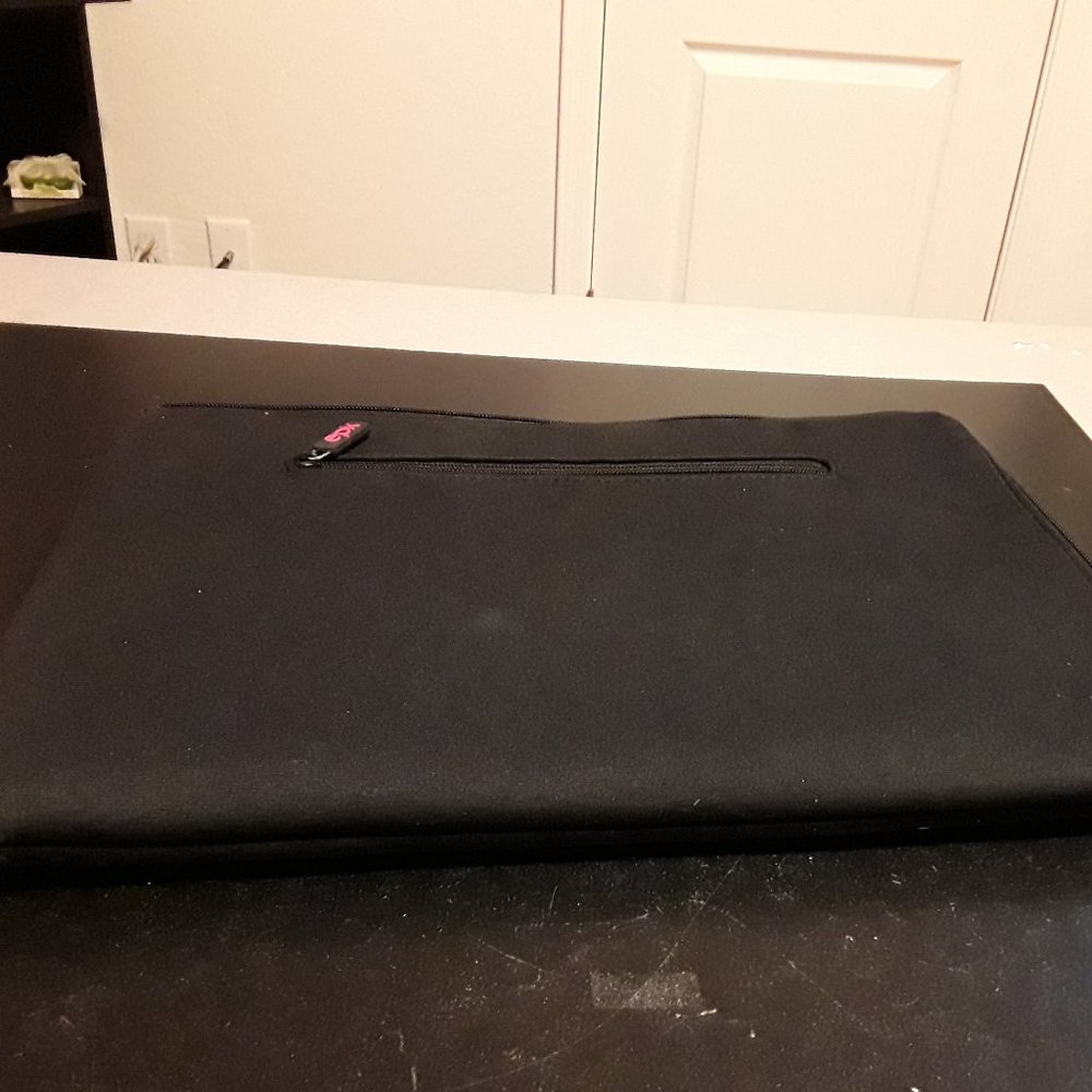Padded laptop case by EPIC